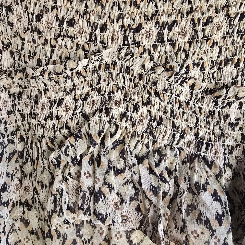 Anthropologie Floral Patterned Cream and Black Skirt Medium NWOT